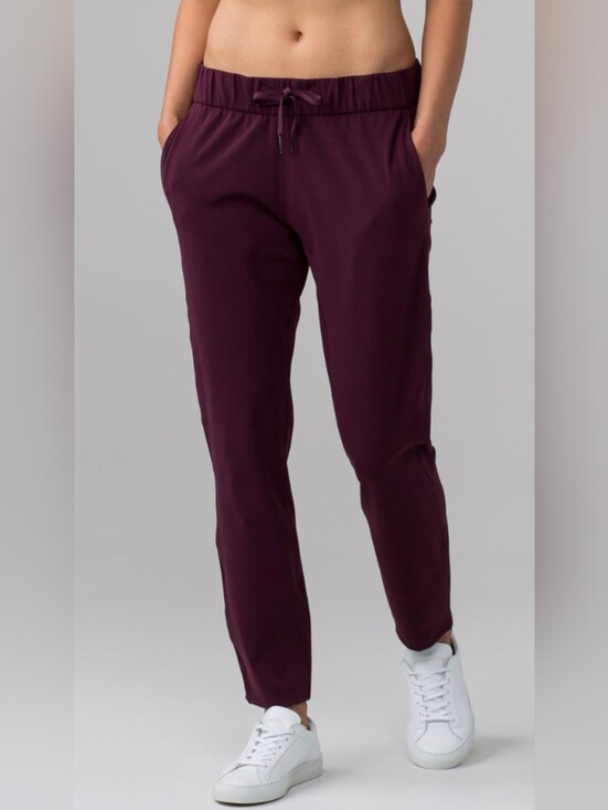 lululemon athletica Pants - Lululemon On the Fly Pant Woven Dark Harbor Size 4 Tall